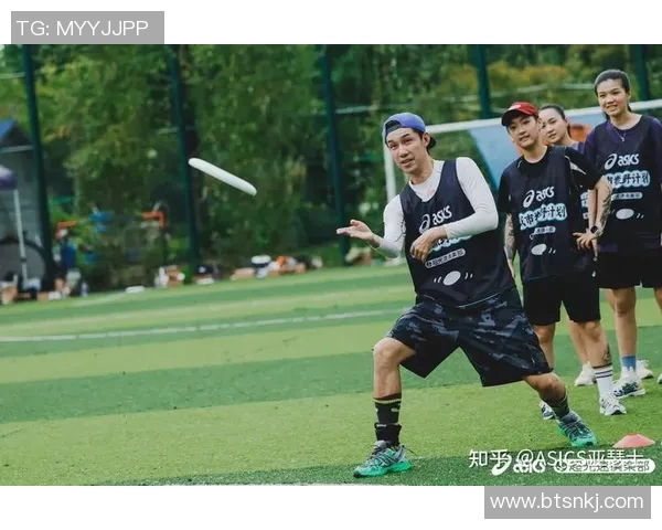 成都飞盘队与武汉飞盘队的速度对决赛后分析与战术探讨